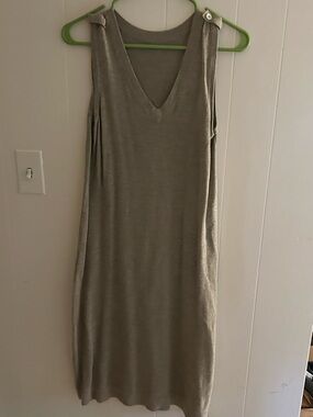 V-Neck Sleeveless Knit Dress in Taupe